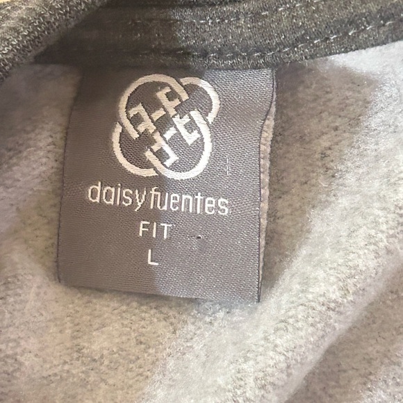Daisy Fuentes SUPER COZY FLEECE - Picture 6 of 6